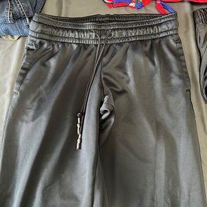 Under armor sweatpants size small good condition